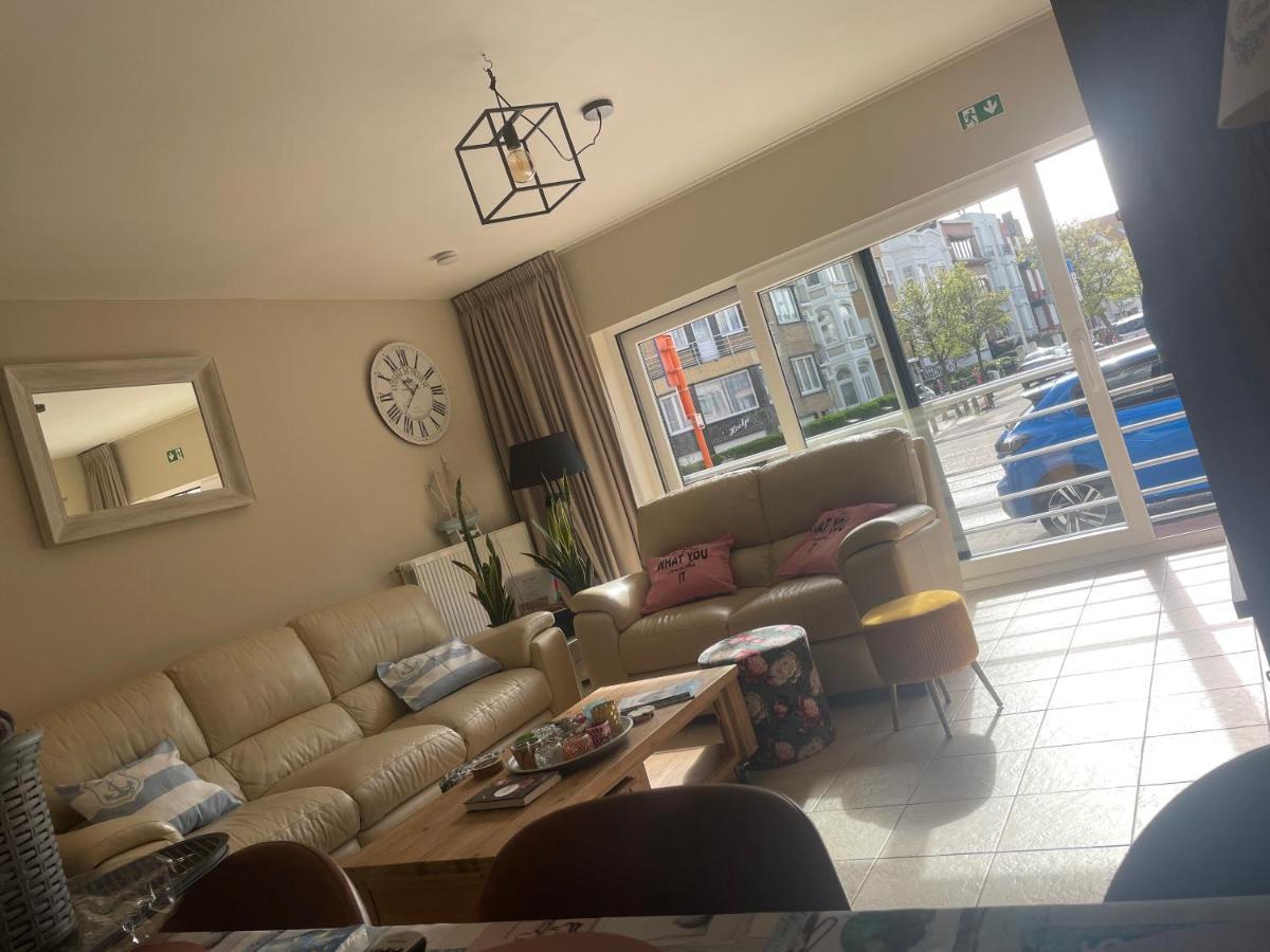 Des Ambassadeurs Daire Blankenberge Dış mekan fotoğraf