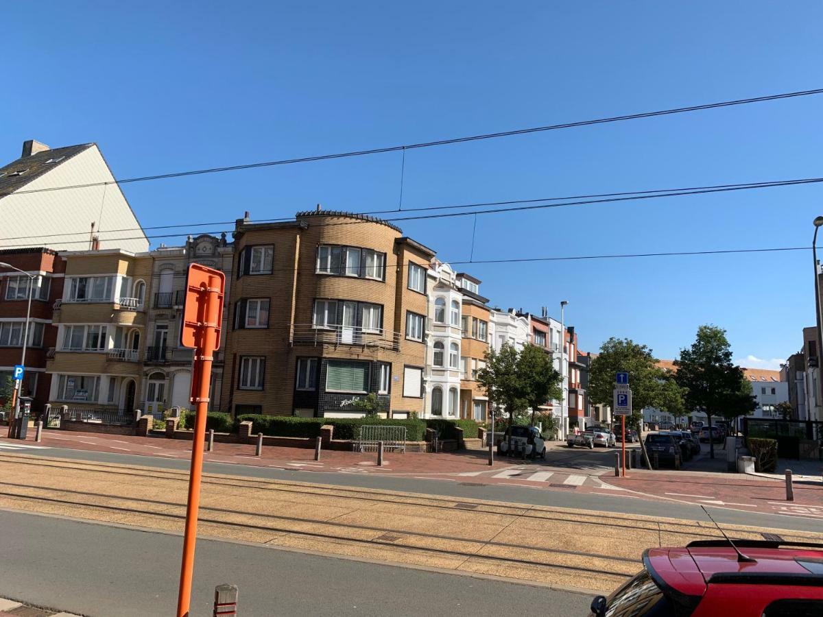 Des Ambassadeurs Daire Blankenberge Dış mekan fotoğraf